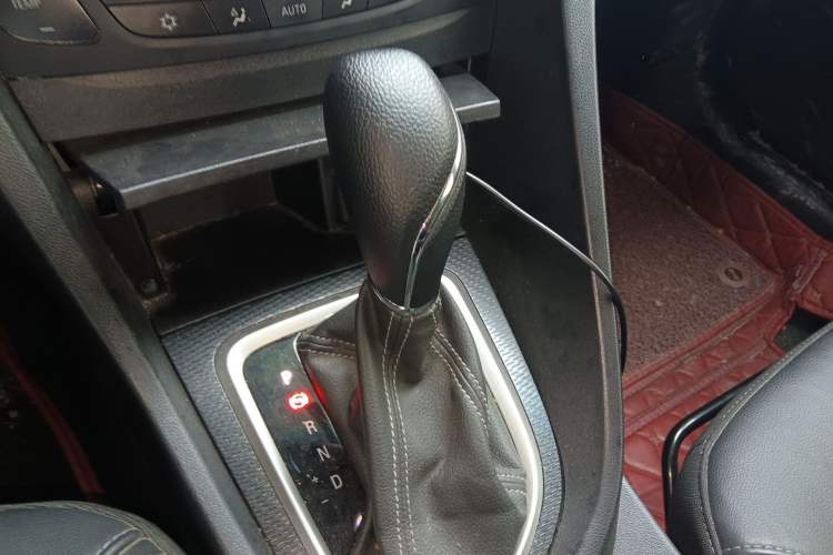 Used Buick GT 2019 18T Automatic Connected Elite Model China V Standard Gear Lever