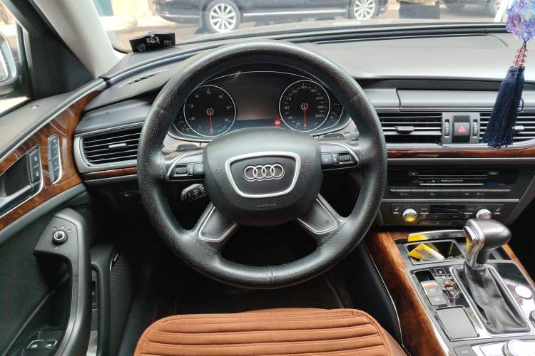 Used Audi A6L 2014 30 FSI Luxury Model
