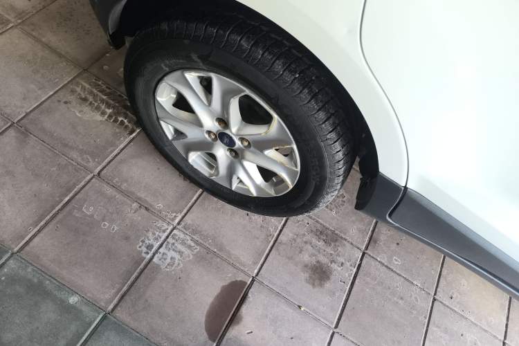 Used Ford EcoSport 2013 1.5L Automatic Fashion Model