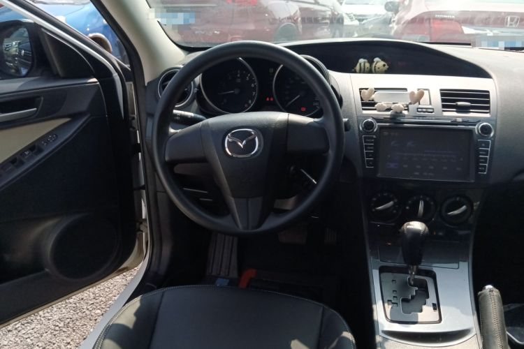 Used Mazda 3 2015 Sedan 1.6L Automatic Comfort Model Steering Wheel