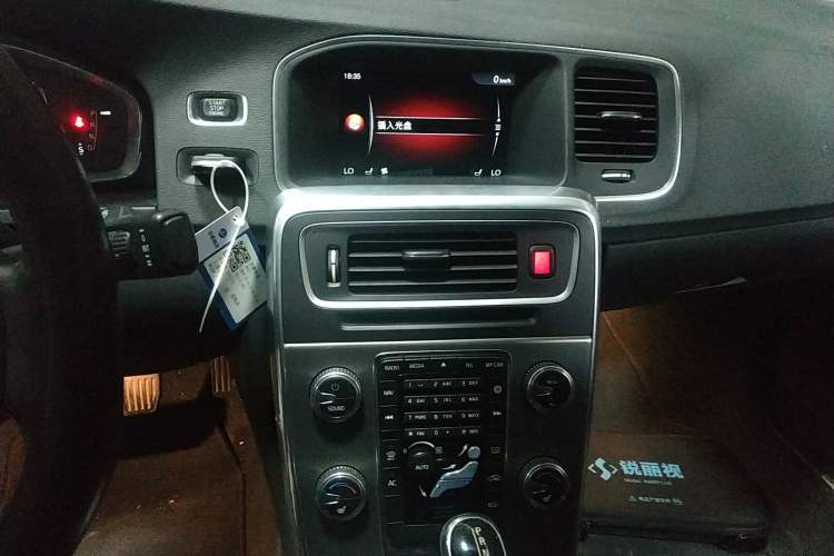 Used Volvo S60 2016 S60L T4 Zhiyuan Edition
