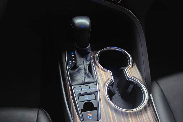 Used Toyota Camry 2018 2.5G Luxury Edition
