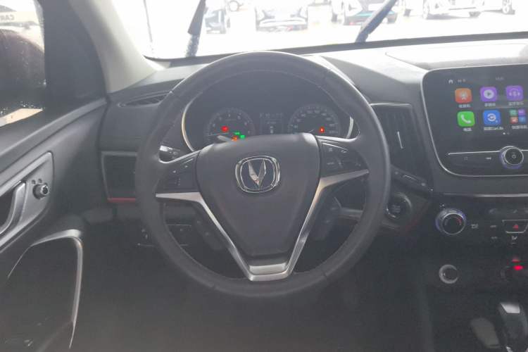 Used CHANGAN CS55 2018 1.5T Automatic Colorful Edition China V Standard Steering Wheel