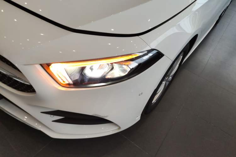 Used Mercedes-Benz A-Class 2022 Restyled A 200 L Sport Sedan Fashion Version Left Front Headlight