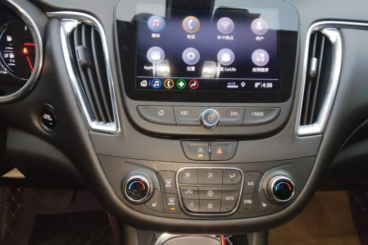 Used Chevrolet Malibu XL 2019 Redline 550T Automatic Sport Edition Audio And AC Panel