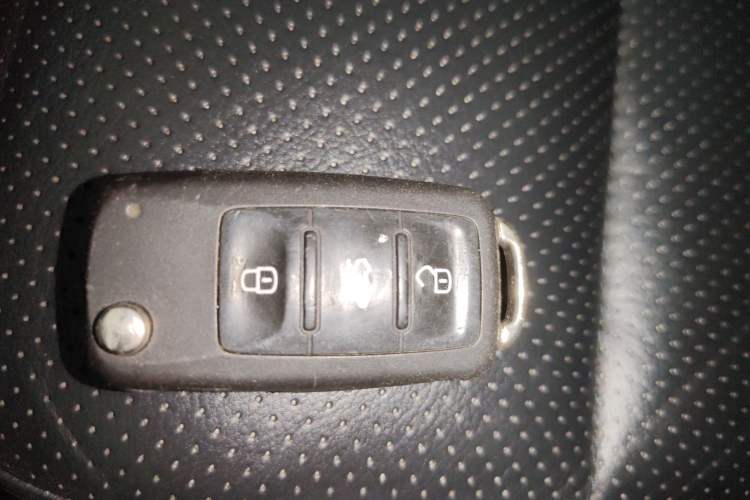 Used Volkswagen Tiguan 2015 1.8TSI Automatic All-Wheel-Drive Luxury Model Vehicle Key