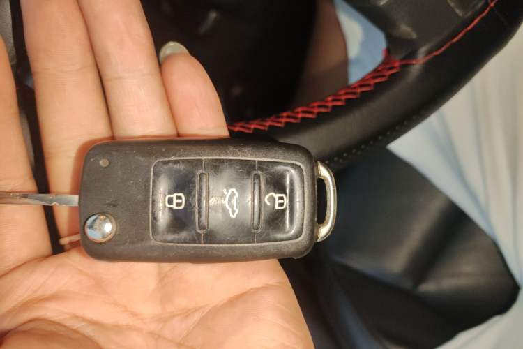 Used Volkswagen Lavida 2014 1.6L Automatic Sport Edition
