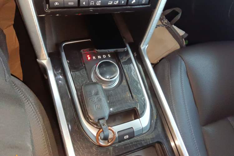 Used Land Rover Discovery Sport 2016 2.0T SE
