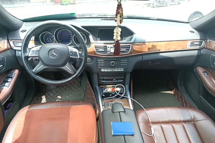 Used Mercedes-Benz E-Class 2015 Facelift E 260 L Luxury Edition
