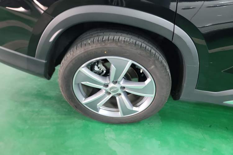 Used Geely Auto Haoyue L 2024 2.0T DCT Prestige Version
