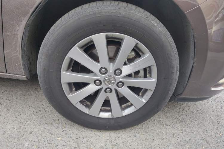 Used Buick GL8 2018 28T Luxury Model China VI Standard Right Front Wheel Hub