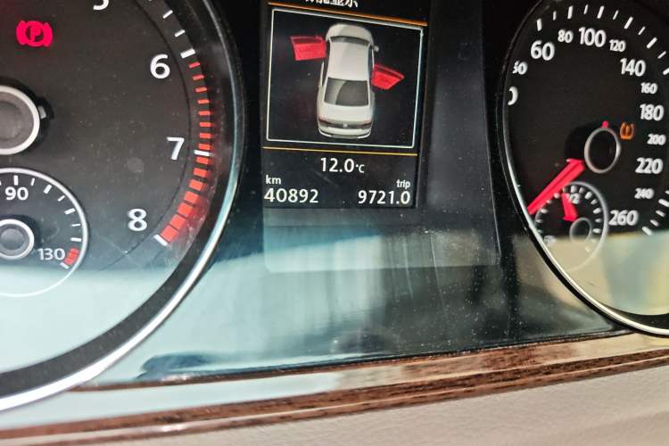 Used Volkswagen Magotan 2015 Revised 1.8TSI Prestige Version Odometer Close Up