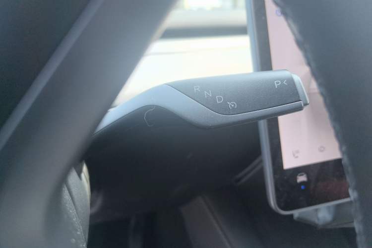 Used Tesla Model Y 2024 Rear-Wheel-Drive Version
