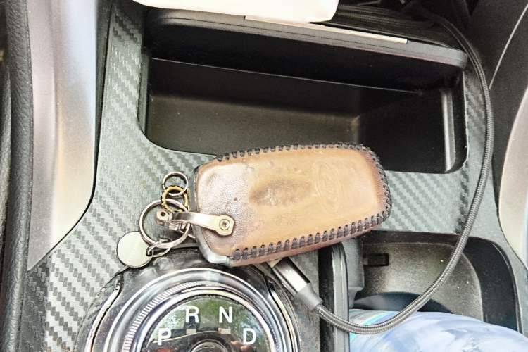 Used Ford Mondeo 2018 EcoBoost 180 Smart Control Fashion Model China V Standard Vehicle Key