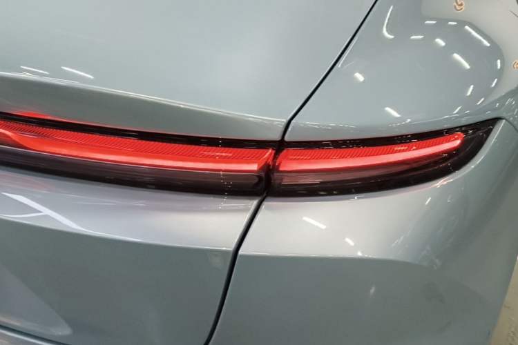 Used Nio ET5 2022 75 kWh Exterior 3