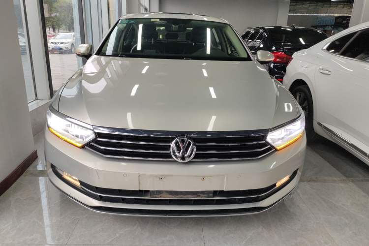 Used Volkswagen Magotan 2017 330TSI DSG Luxury Model