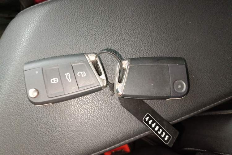 Used Volkswagen Sagitar 2020 280TSI DSG Luxury Version China VI Standard
