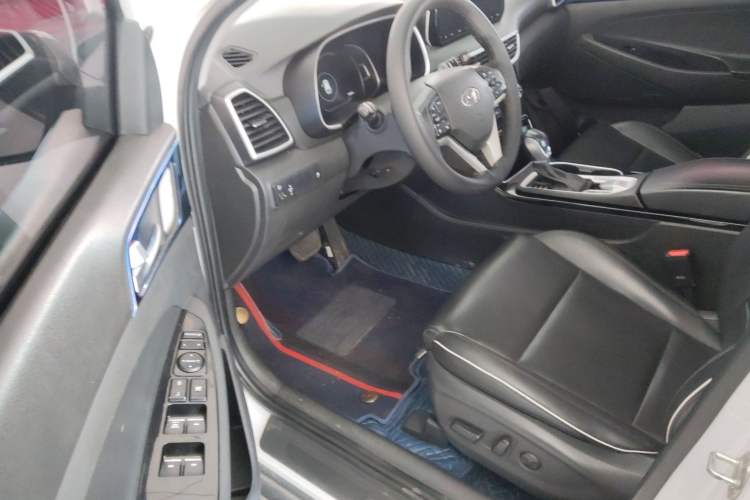 Used Hyundai Tucson 2019 280TGDi Dual-Clutch Two-Wheel Drive Smart Connect Version China VI