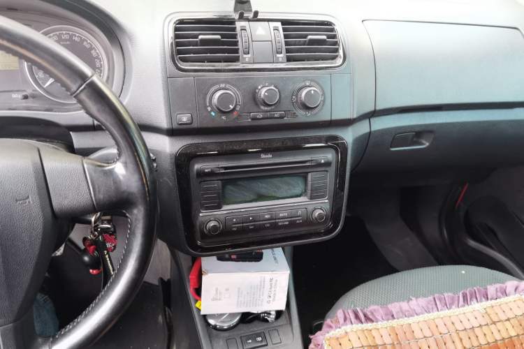 Used Skoda Fabia 2011 1.6L Manual Cool Black Edition
