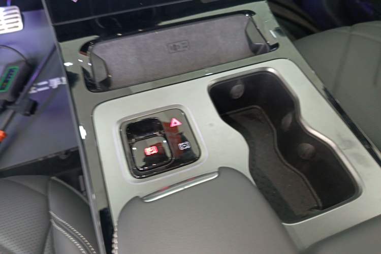 Used ARCFOX Alpha T 2023 688E+ Forest Edition 160kW
