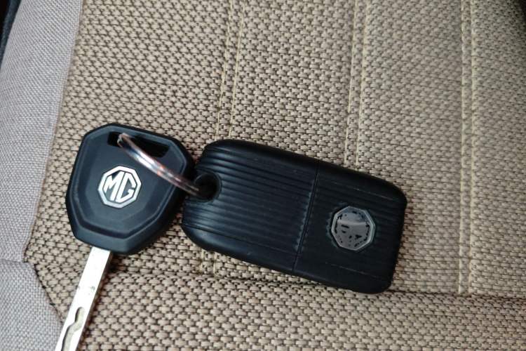 Used MG ZS 2020 Global Bestseller with 1.5L Engine Manual Transmission and a Massive 65-Inch Panoramic Sunroof Version Vehicle Key