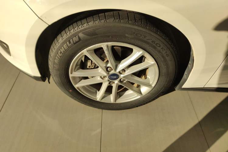 Used Ford Focus 2018 Hatchback Classic 1.6L Automatic Trendy SmartDrive Edition