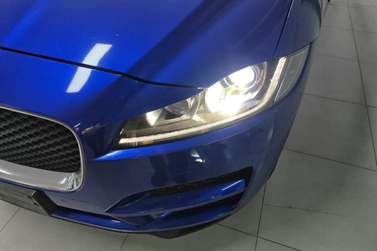 Used Jaguar F-PACE 2019 2.0T Four-Wheel Drive Urban Luxury Edition