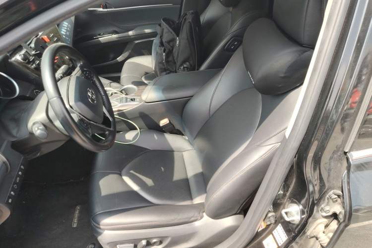 Used Toyota Camry 2018 2.5G Luxury Edition Left Front Seat