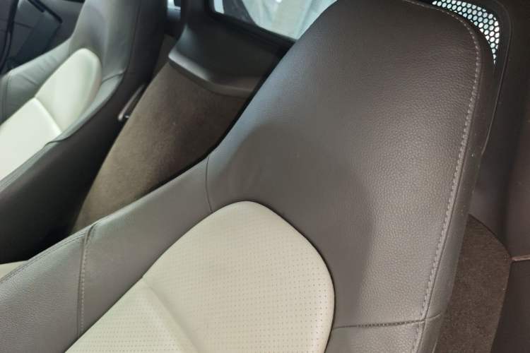 Used Porsche Boxster 2013 Boxster 2.7L
