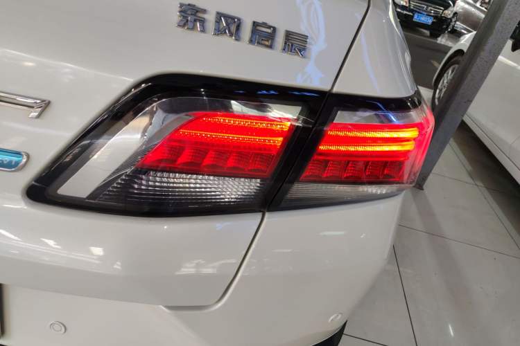 Used Venucia D60 2020 1.6L XL CVT Enjoyment Edition