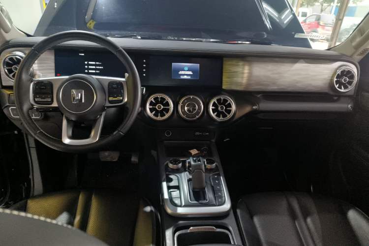 Used Tank 300 2021 City Edition 2.0T—Truly Stylish