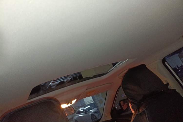 Used MG GS 2016 1.5TGI TST Luxury Edition Headliner