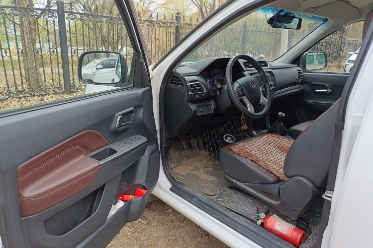 Used Great Wall Wingle 5 2020 2.4L Gasoline Two-Wheel Drive Value Edition Big Double Cab China VI Standard 4K22D4M Driver Seat