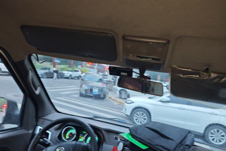 Used Dongfeng Yufeng EM26 2023 High-End Model 41.86 kWh CATL Headliner