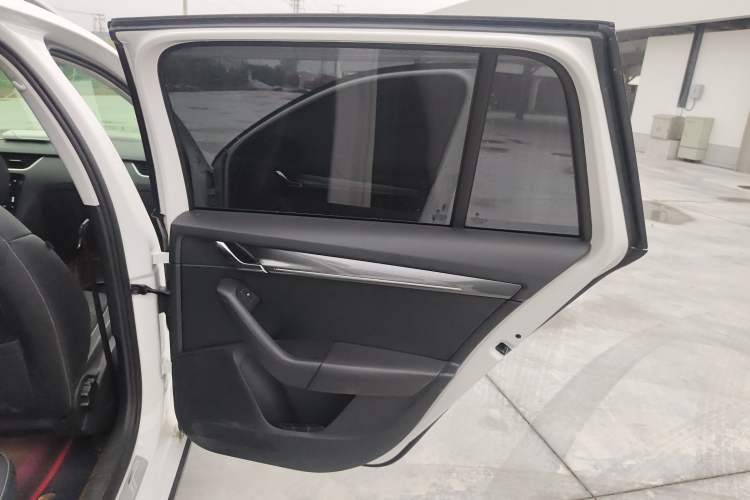 Used Skoda Octavia 2019 Station Wagon TSI230 DSG Luxury Edition China VI Standard