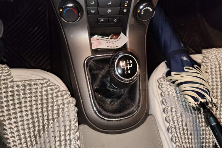 Used Chevrolet Cruze 2015 1.5L Classic SE MT