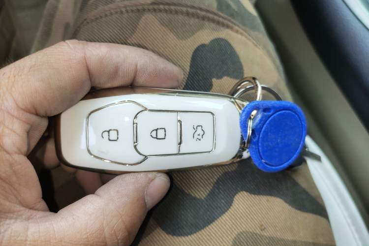 Used Ford Mondeo 2013 2.0L GTDi 200 Luxury Model Vehicle Key