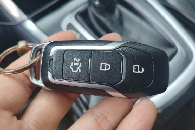 Used Ford Edge 2015 2.0T GTDi Two-Wheel-Drive High-Line Version Interior 1