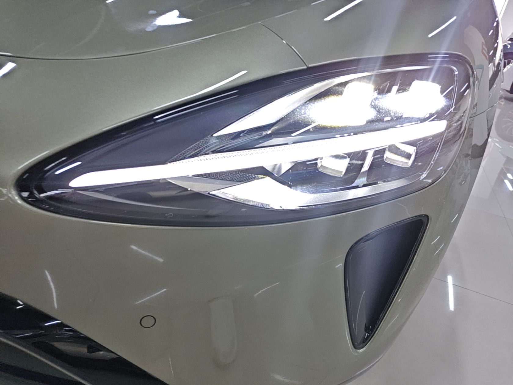 Xiaomi Auto SU7 2024 Rear-Drive Long-Range Intelligent Driving Version — снимка 8