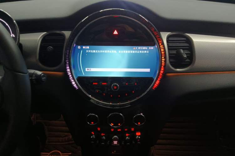 Used MINI MINI 2023 2.0T COOPER S Artist