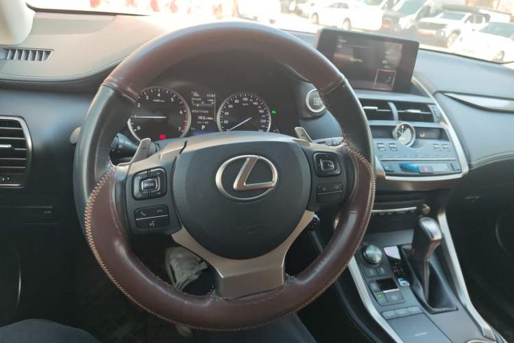 Used Lexus NX 2018 300 Front-Drive Freeline Edition