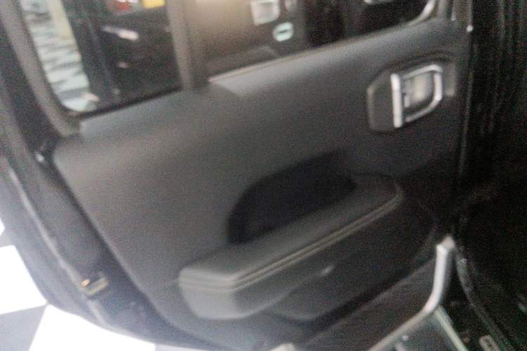 Used Jeep Wrangler 2018 2.0T Sahara Four-Door Edition