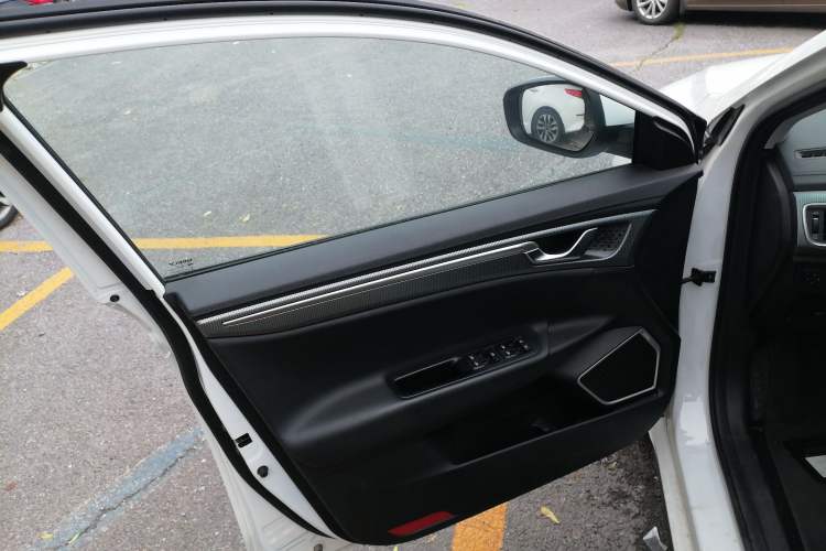 Used Livan Maple 60s 2022 Easy-to-Replace Version Lithium Iron Phosphate
