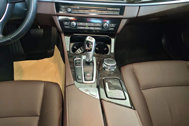 Used BMW 5 Series 2017 525Li Luxury Design Package