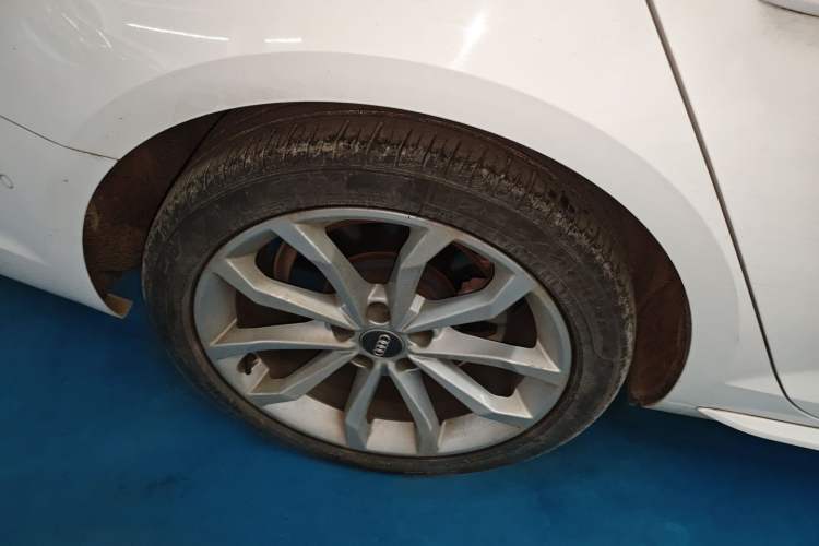 Used Audi A4L 2019 40 TFSI Fashion Edition China VI Emission Standard