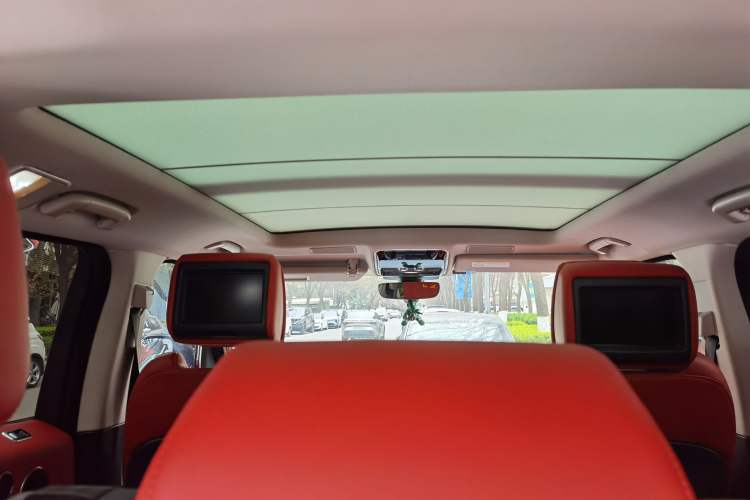 Used Land Rover Range Rover Sport 2022 3.0 L6 YAO Black Edition
