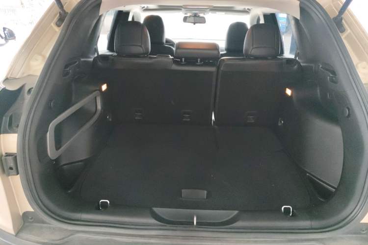 Used Jeep Cherokee 2016 2.0L Superior Edition