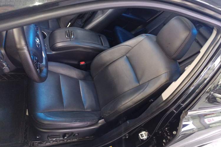 Used Toyota Highlander 2018 2.0T Four-Wheel Drive Luxury Version 7 Seats China VI Standard Left Front Seat