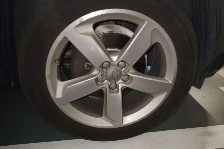 Used Audi Q5 2017 Plus 40 TFSI Ambition Model
