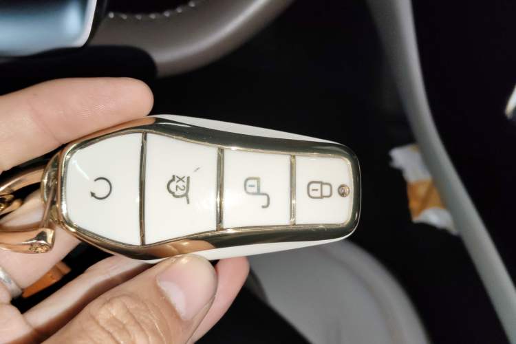 Used BYD Qin PLUS 2024 HONOR Edition DM-i 55KM Leading Model
